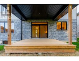 61 SUNVIEW DRIVE - 21