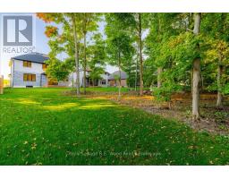 61 SUNVIEW DRIVE - 23