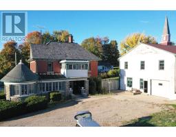 144 HURON STREET - 32