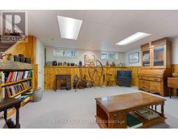 27 NORFOLK STREET - 29