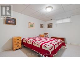 27 NORFOLK STREET - 33