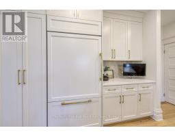 174 LIGHT STREET - 15