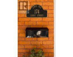 174 LIGHT STREET - 4