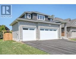 91 GRAYDON Drive - 3