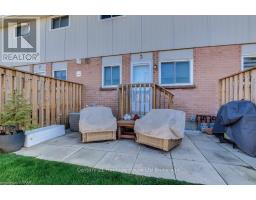 3 - 372 SPRINGBANK AVENUE - 21