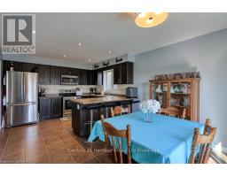 531 CHAMPLAIN AVENUE - 12