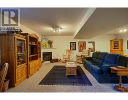 30 - 500 LAKEVIEW DRIVE - 18