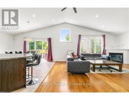 451 FAIRWAY ROAD - 7