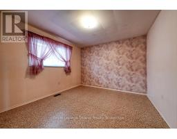37 THAMES AVENUE - 15