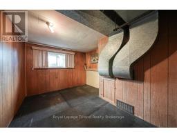 37 THAMES AVENUE - 22