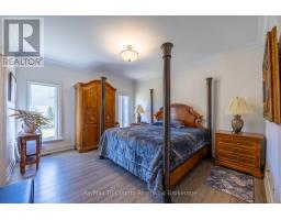 47 WOOD HAVEN DRIVE S - 22