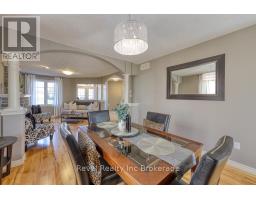 7 WOODHATCH CRESCENT - 14