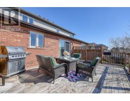 7 WOODHATCH CRESCENT - 43