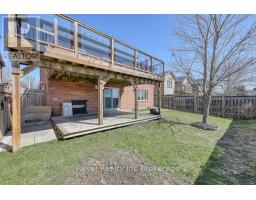 7 WOODHATCH CRESCENT - 48
