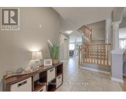 7 WOODHATCH CRESCENT - 7