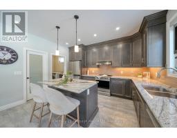 117 BIRDIE COURT - 18
