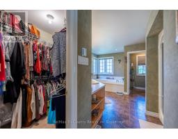 11 WOODSIDE DRIVE - 15