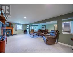 11 WOODSIDE DRIVE - 19