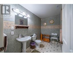 11 WOODSIDE DRIVE - 21