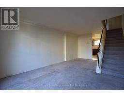 100 - 1919 TRAFALGAR STREET - 11