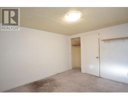 100 - 1919 TRAFALGAR STREET - 27