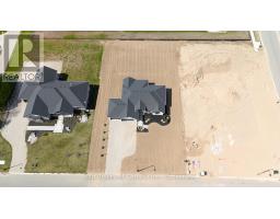 9 CLOVER LANE - 6