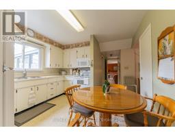 41 PARKWOOD DRIVE - 13