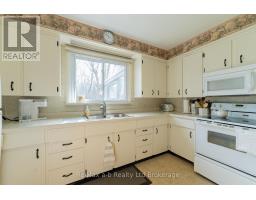 41 PARKWOOD DRIVE - 14