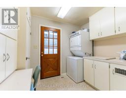 41 PARKWOOD DRIVE - 16