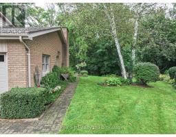 41 PARKWOOD DRIVE - 33