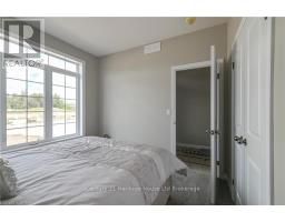 22 MATHESON CRESCENT - 18
