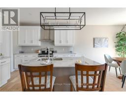 22 MATHESON CRESCENT - 4