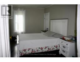76 GOSHEN ROAD - 23