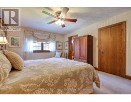 8 BETH COURT - 31