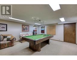 8 BETH COURT - 41