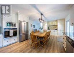 36 WOODLAND CRESCENT - 11