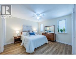 36 WOODLAND CRESCENT - 21