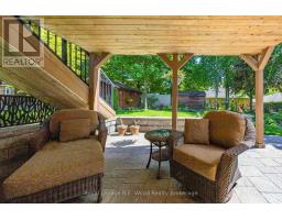 36 WOODLAND CRESCENT - 40