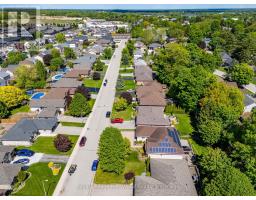 36 WOODLAND CRESCENT - 43