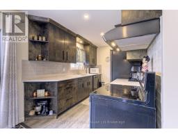 35 TANAGER DRIVE - 18