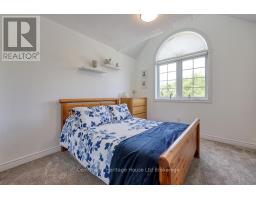 236 DOON SOUTH DRIVE - 25