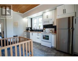 671 HENRY STREET - 21
