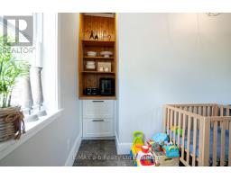 671 HENRY STREET - 23