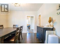 671 HENRY STREET - 28