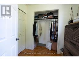 671 HENRY STREET - 35