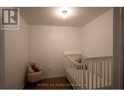671 HENRY STREET - 39