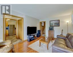 30 LAUREL CRESCENT - 11