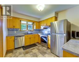 30 LAUREL CRESCENT - 13