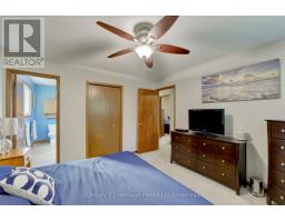 30 LAUREL CRESCENT - 31