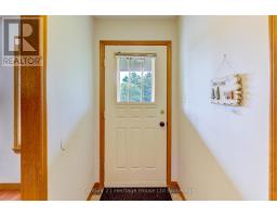 30 LAUREL CRESCENT - 5